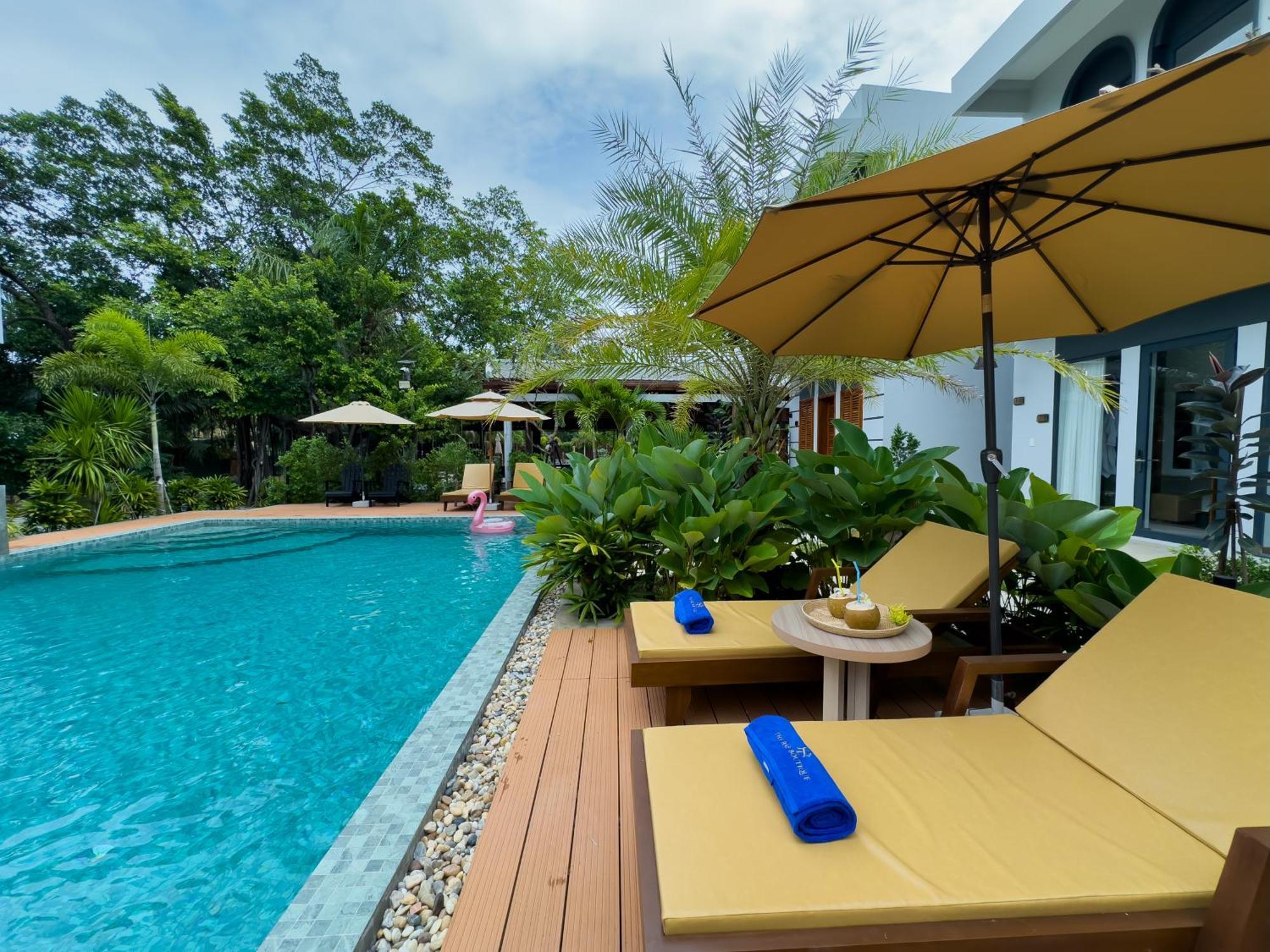 The R&B Boutique Hotel Kampot Exterior photo