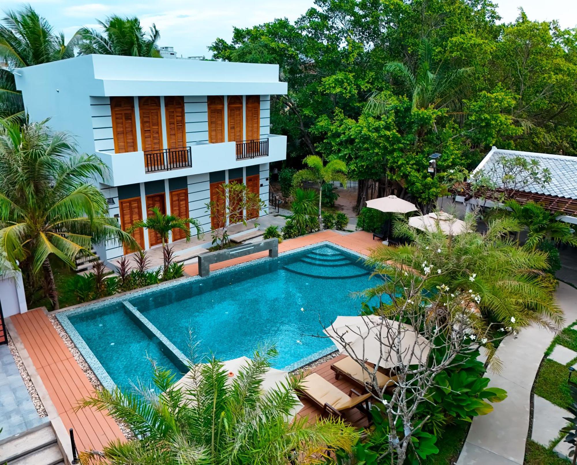 The R&B Boutique Hotel Kampot Exterior photo